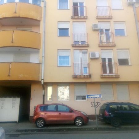 Ivana Center Nowy Sad Zewnętrze zdjęcie