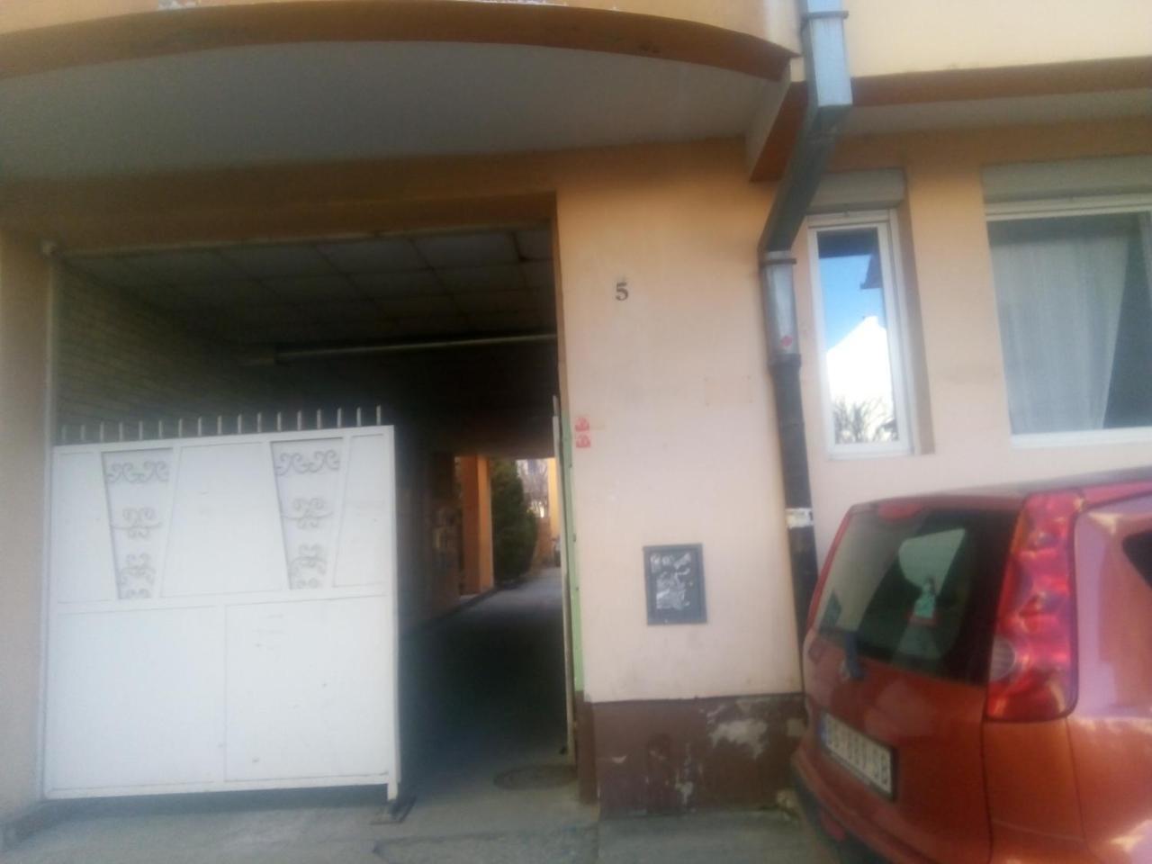 Ivana Center Nowy Sad Zewnętrze zdjęcie